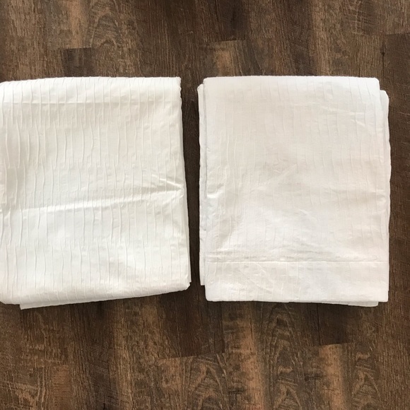 2 Pottery Barn Allover Pleated Cutains - Picture 6 of 7